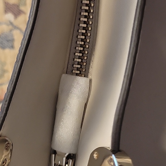 Bag - Picture 2 of 3